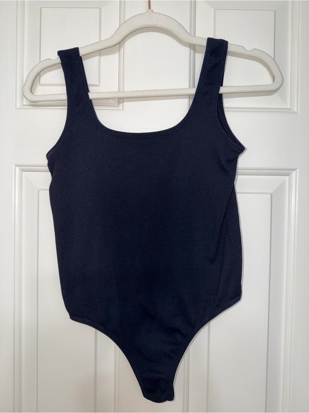 Colsie Black Ribbed Scoop Bodysuit